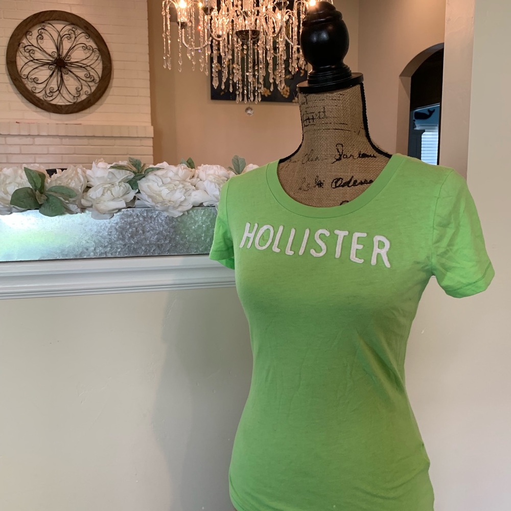 Hollister Shirt Size medium